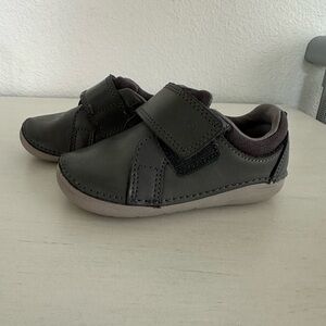 Stride Rite Grey Leather Shoes